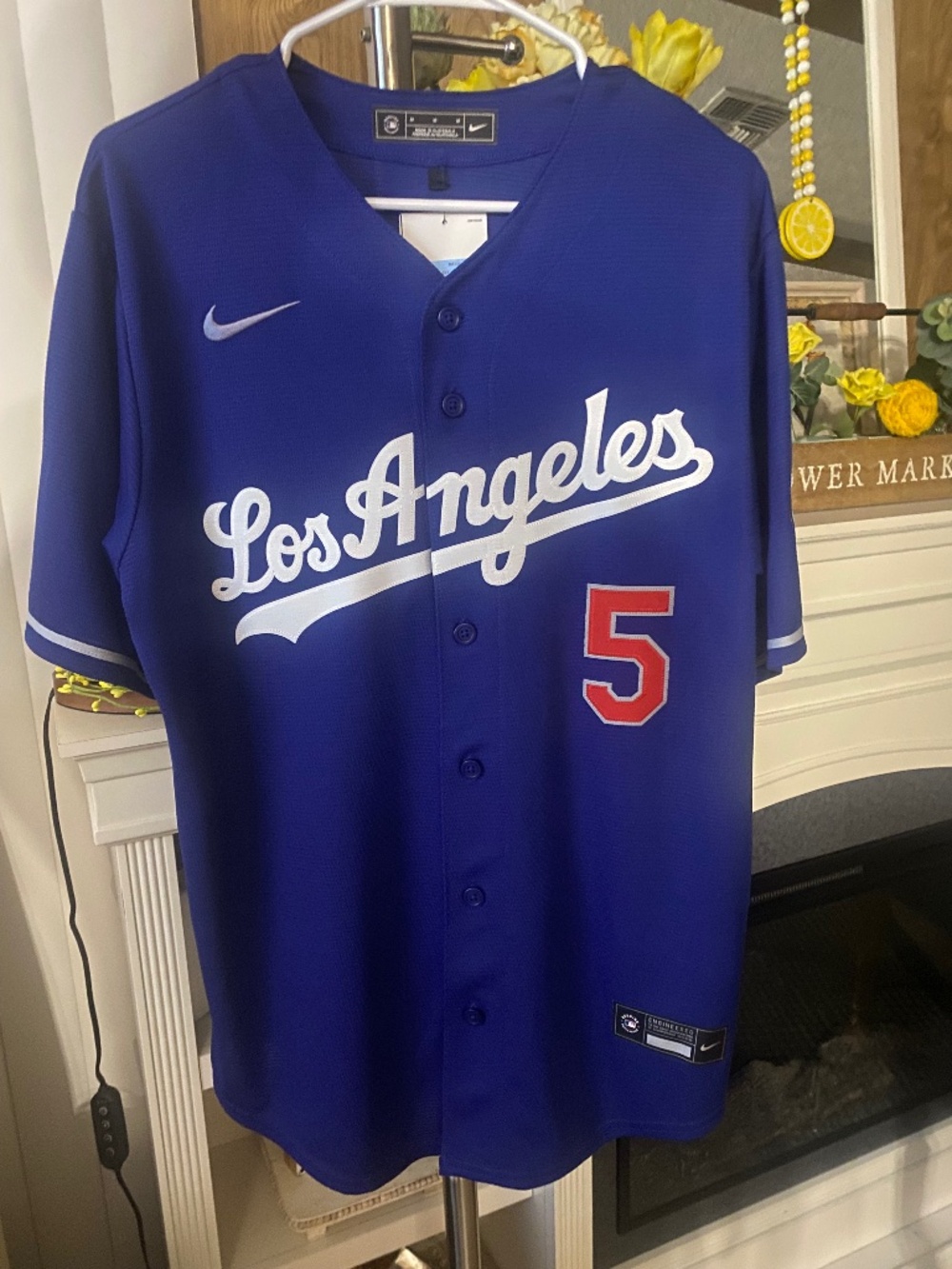 Brand new authentic Nike alternate royal blue Freddy freeman jersey men’s size S